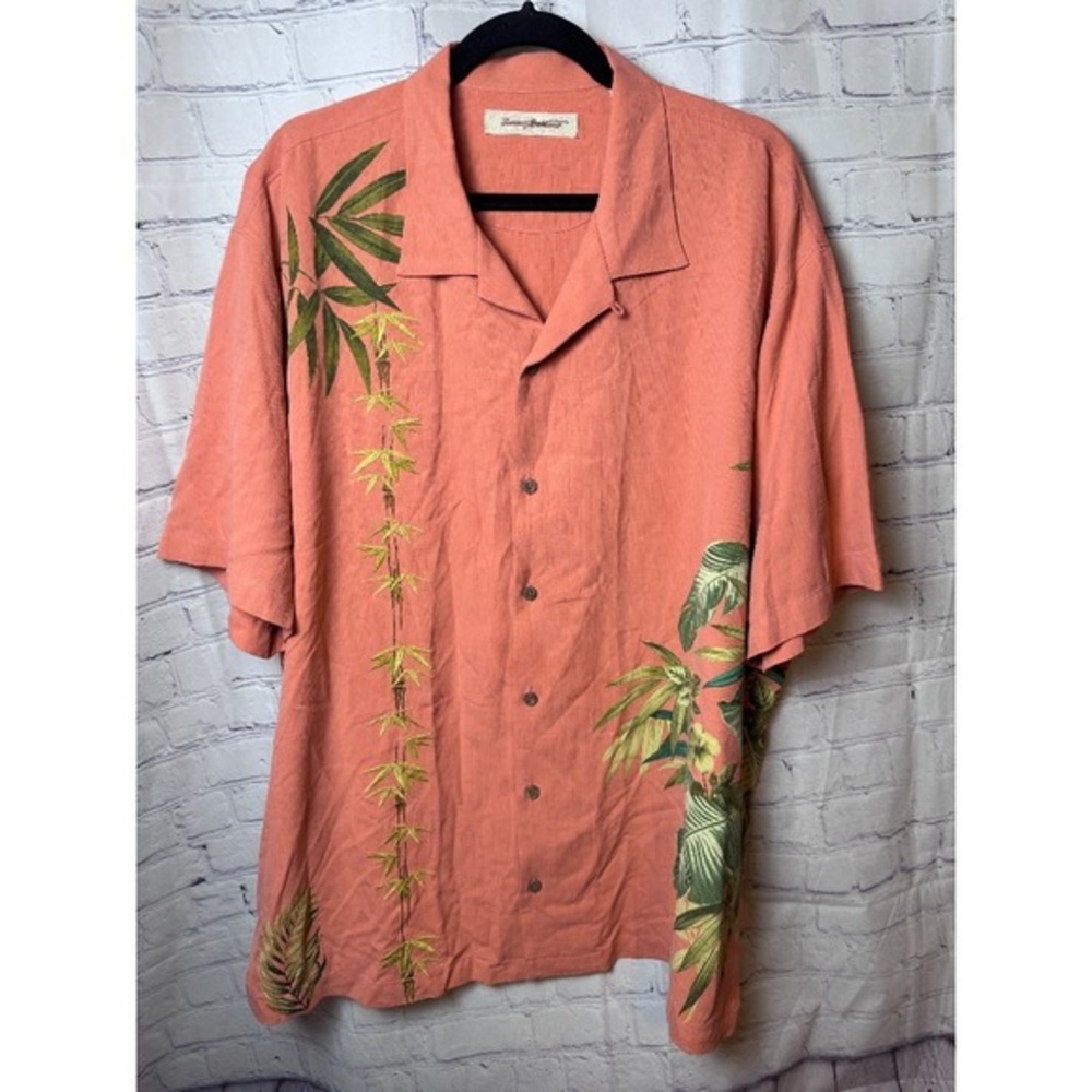 Tommy Bahama Button Up Shirt Tropical Palm Tree Print Short Sleeve‎ Size L